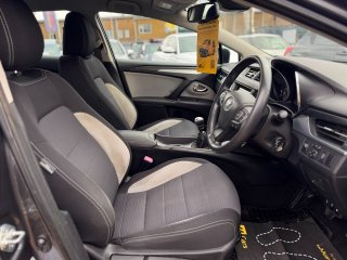 /photos/10213/8c073a14-d3a8-c394-c709-7c29bdd891be_i320x240.jpg