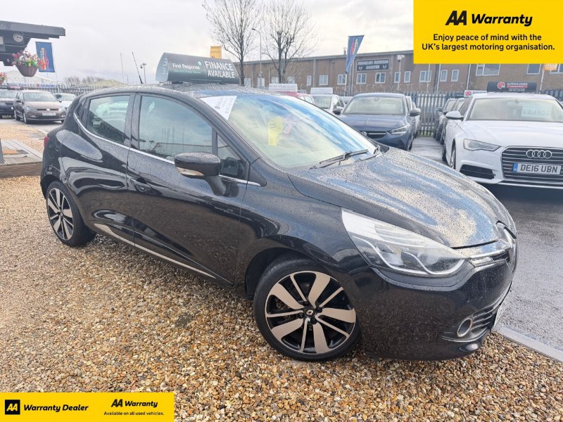 Black 2015 Renault Clio 1.5 dCi Dynamique S Nav Hatchback 5dr Diesel Manual Euro 6 s/s 90 ps in Cardiff